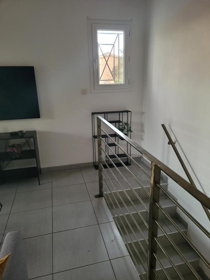 Appartement Avec Exterieur Aigues-Mortes Exterior photo